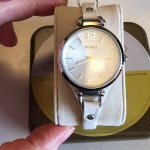 White leather fossil watch NWOT